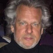 online medium Eduardo - beschikbaar